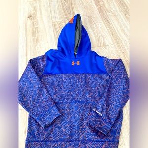 Boys size medium under armour hoodie